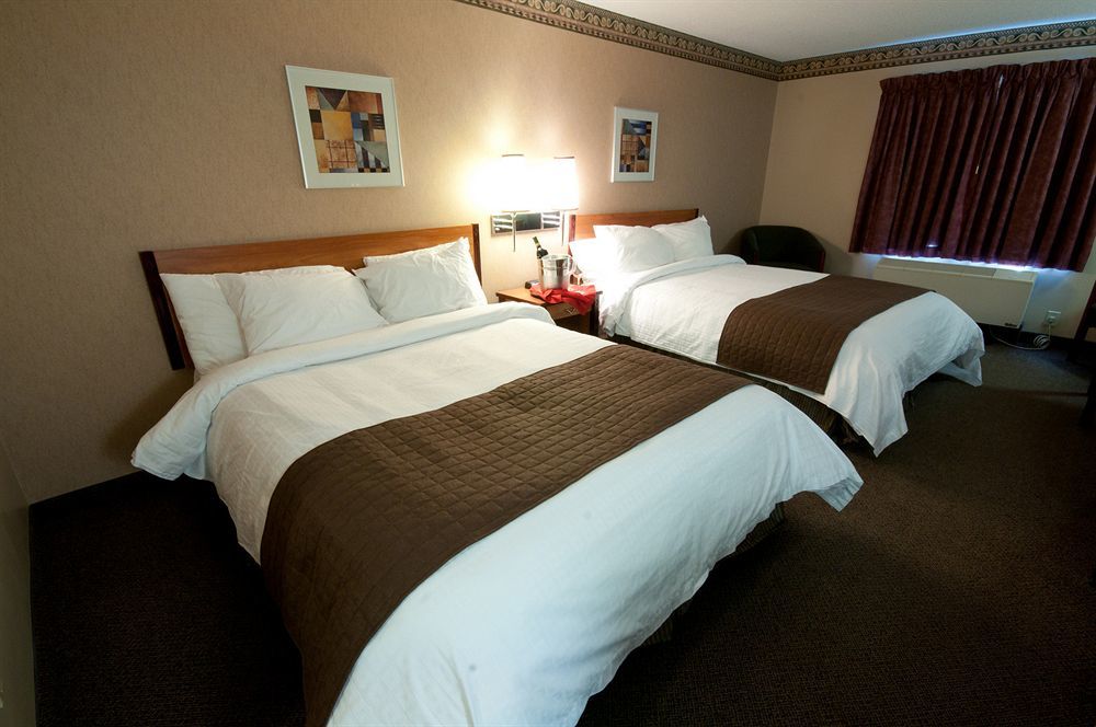 Canad Inns Destination Centre Club Regent Casino Hotel Winnipeg Extérieur photo